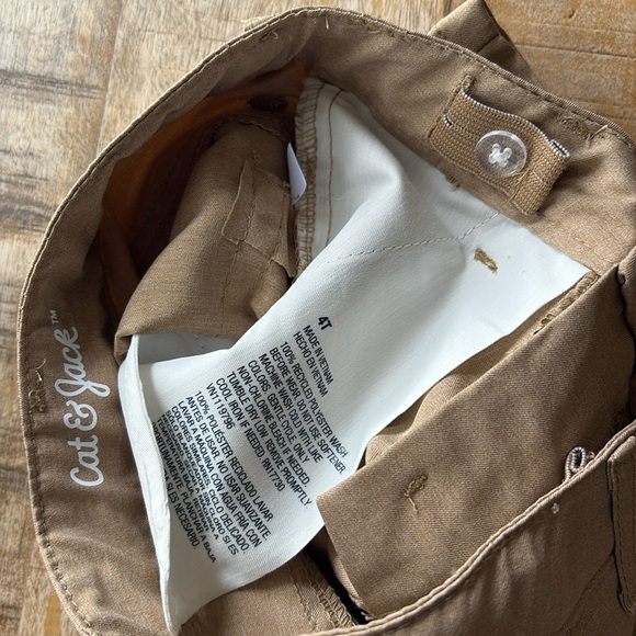 NWOT Cat & Jack boys tan shorts 4t - Picture 2 of 5